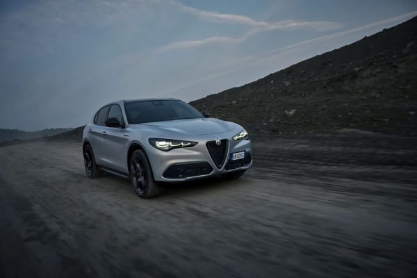 Alfa Romeo Stelvio - Slika 3