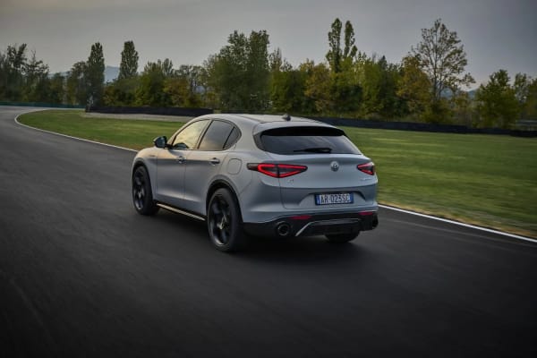 Alfa Romeo Stelvio - Slika 7