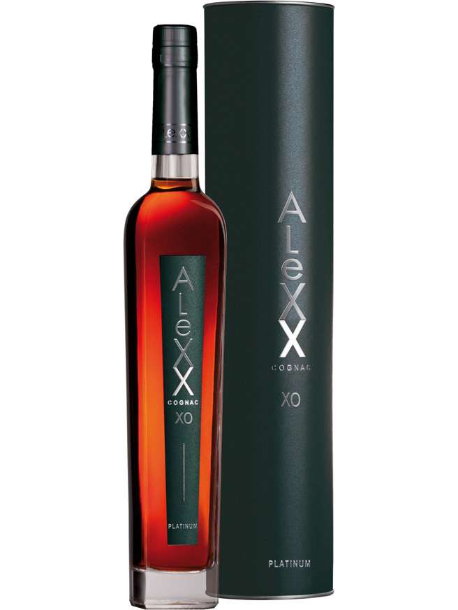 Conhaque Alex X.O.Cacho Uvas