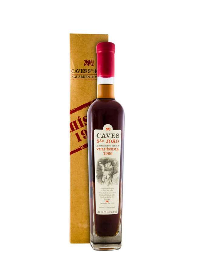 Caves São João Aguardente Velhíssima 1966