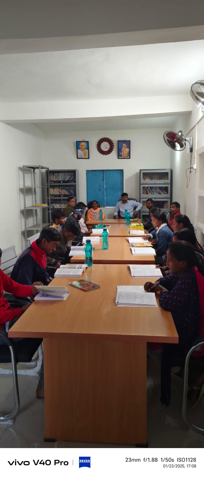 पंचायत भवन, धेवधा पुस्तकालय