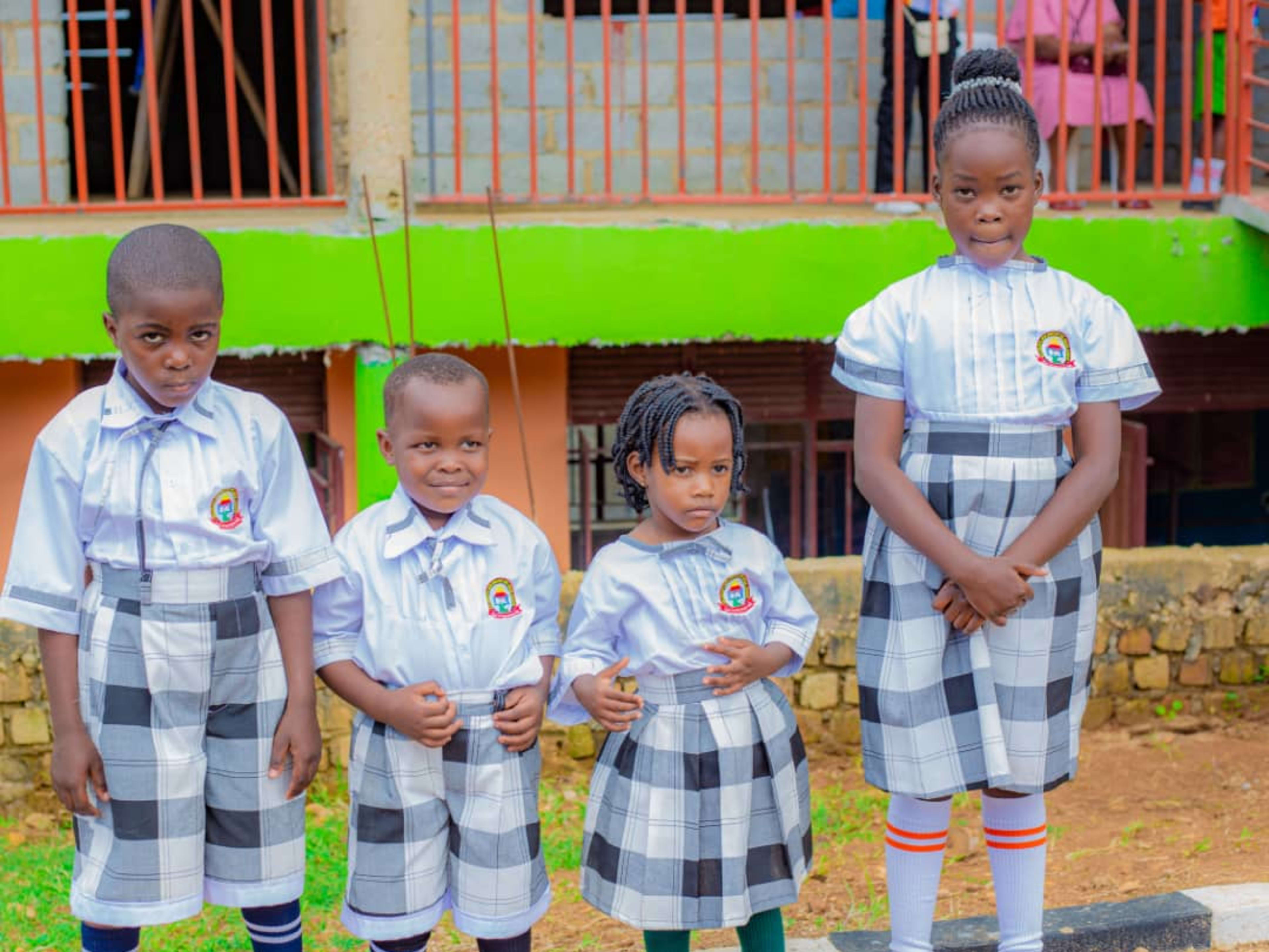 Den Primary pupils smart in their Monday uniform
