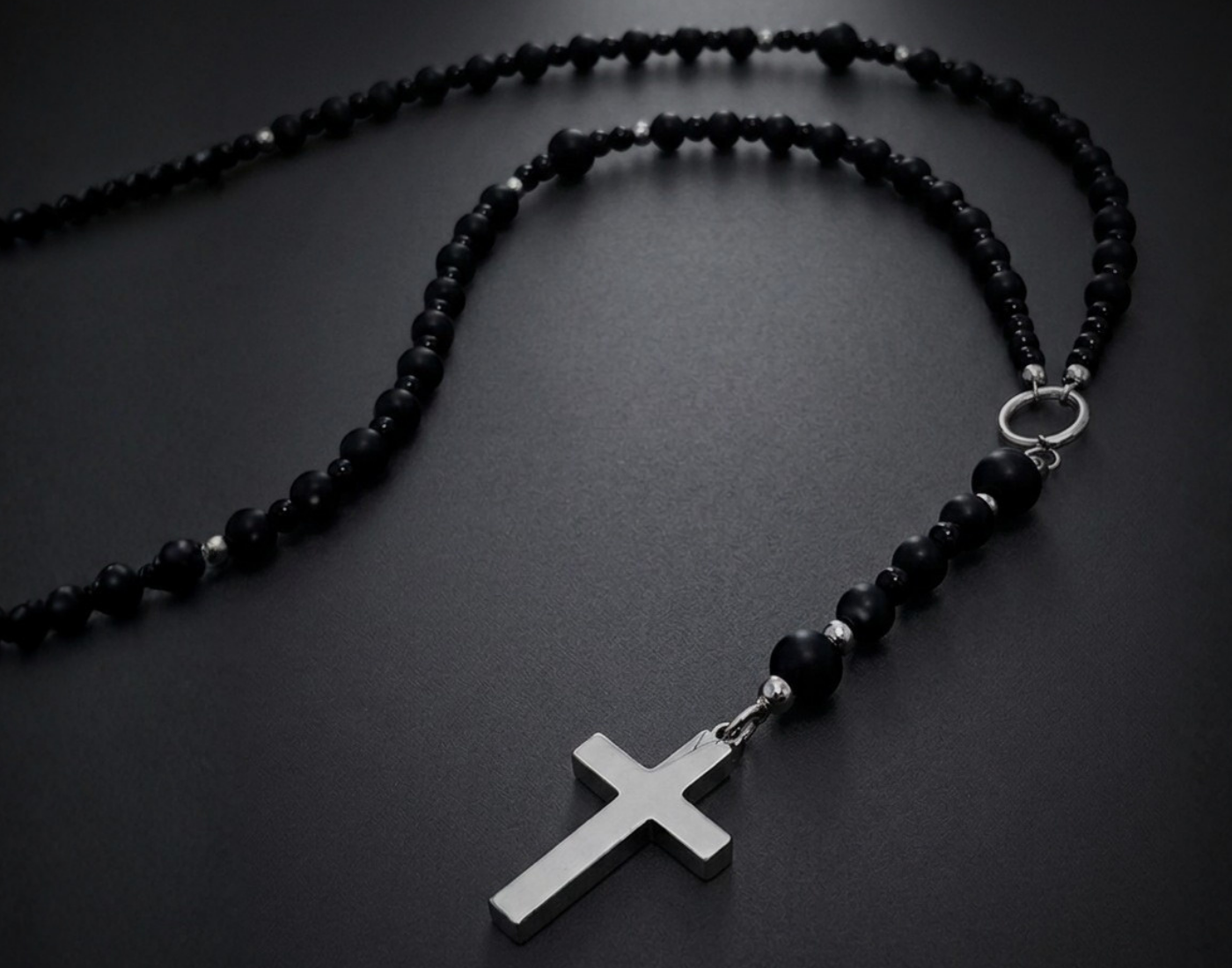 Rosario Primal Black onix mate brillante acero quirurgico hombre NEO MEN coleccion Presencia