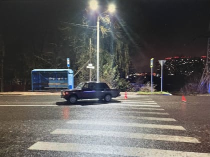 Калужских пешеходов призвали носить фликеры