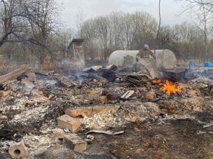 В Калужской области на месте пожара обнаружено тело 59-летнего мужчины