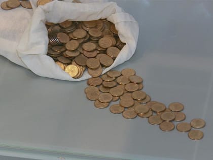 Более 900 тысяч рублей принесли калужане в банки в рамках 