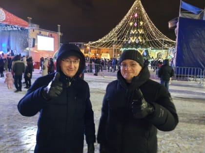 Владислав Шапша посетил ярмарку «Рождество на Старом Торге»