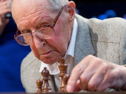 Старейший гроссмейстер из Калуги отметил 100-летие