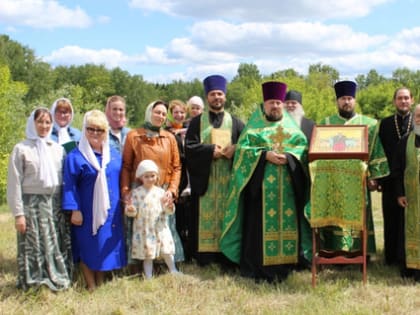 В микрорайоне Малинники г. Калуги совершен молебен о помощи в строительстве храма