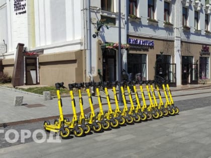 В Калуге в более 30 скверах запретили парковаться электросамокатам