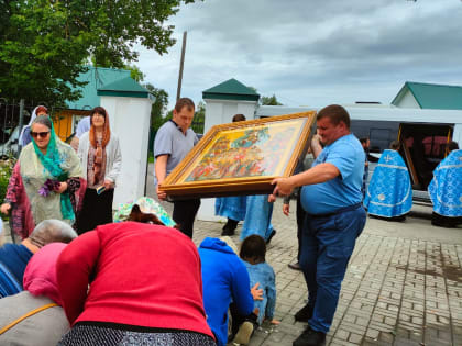 Ежегодный Крестный ход «Помолимся о земле Калужской» побывал в Жиздринском благочинии Козельской епархии