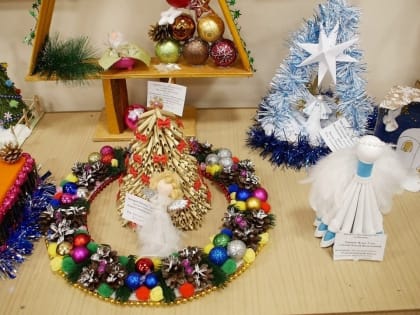 В музее Комсомольской славы открылась рождественская выставка