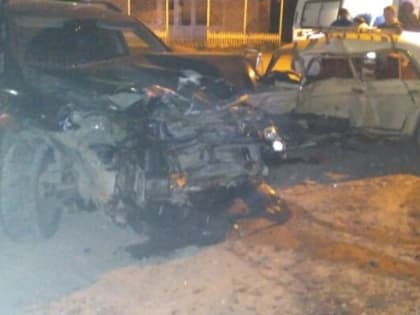 В Медыни на перекрестке жестко столкнулись “ВАЗ” и “Шевроле”