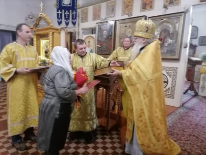 Воскресный день в Казанском соборе города Людиново