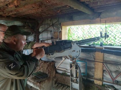 Алексей Волков посетил жителей Ферзиково, участвующих в спецоперации