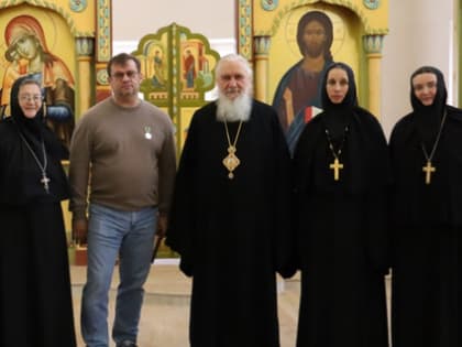 Митрополит Калужский и Боровский Климент вручил награды в день памяти Казанской иконы Божией Матери