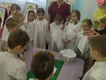 Участие благочинного Людиновского округа Козельской епархии в заседании районного методического объединения воспитателей детских садов города Людиново