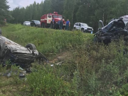 В Калужской области в жёстком ДТП пострадали четыре человека