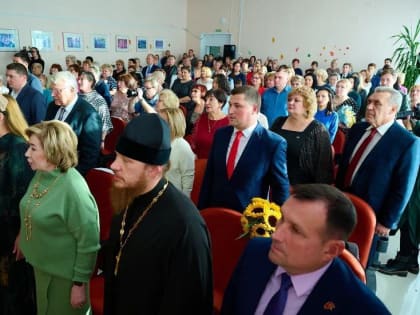 Первая балабановская школа отметила 60-летний юбилей