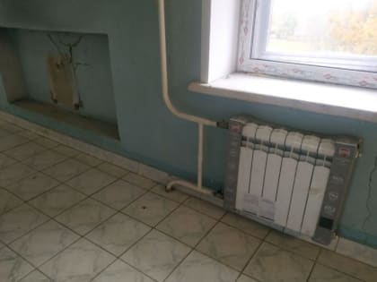 РЕШИТЬ ВОПРОС С ОТОПЛЕНИЕМ В ПОЛИКЛИНИКЕ НА ПРОСПЕКТЕ ЛЕНИНА НАДЕЮТСЯ К СЕРЕДИНЕ НЕДЕЛИ