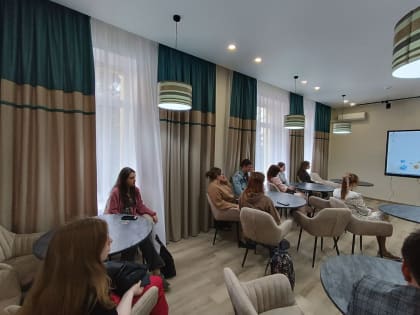 Состоялась встреча со студентами высшего учебного заведения