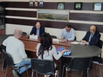«Сколько длится автомобильная авария? Десять секунд? Пять? Но если вы внутри аварии, кажется, что  она длится целую жизнь…»