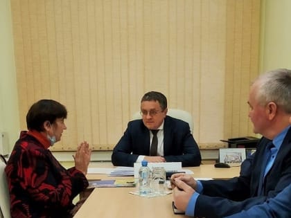 Дмитрий Денисов ответил на вопросы калужан на личном приеме