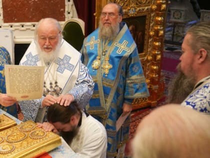 В праздник Рождества Пресвятой Богородицы Предстоятель Русской Церкви совершил Литургию в Храме Христа Спасителя