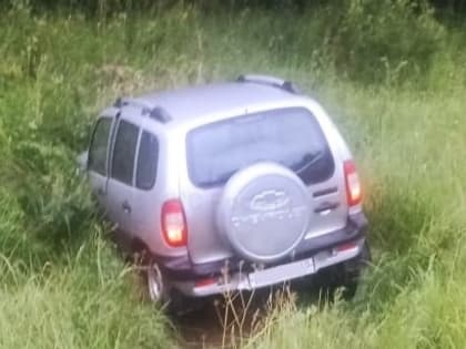 В Сухиничах столкнулись “Нива” и “Лада”