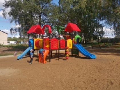 Представитель Уполномоченного проверил безопасность детских и спортивных площадок Бабынинского района