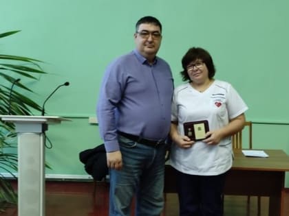 Главного инфекциониста района наградили областным званием