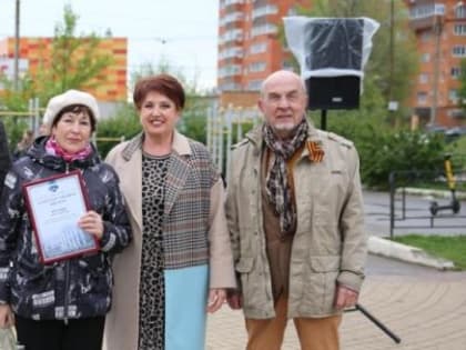 Жителей Правобережья поздравили с 78-й годовщиной Победы в Великой Отечественной войне