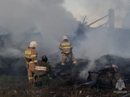 Вечером в селе Козельского района случился пожар