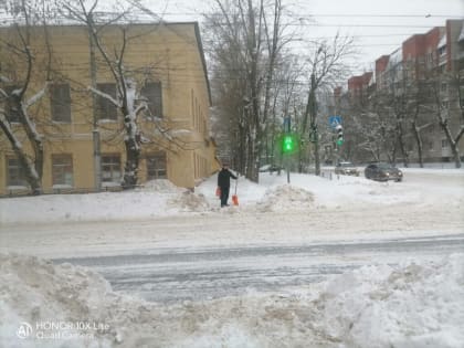 Сотрудники городского хозяйства Калуги провели субботник