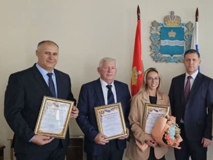 Бригаде стоматологов вручили Благодарственные грамоты Правительства Луганской Народной Республики