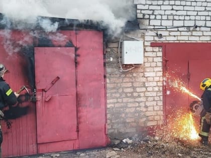 В Калуге гараж сгорел в крупном кооперативе