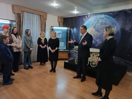 В городе Заречный открылась выставка «Лунный первопроходец»