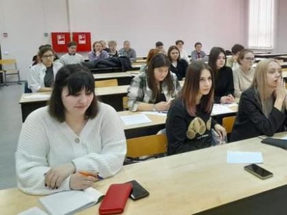 Студенты Калужских духовных школ начали прохождение курсов вожатых в КГУ им. Циолковского