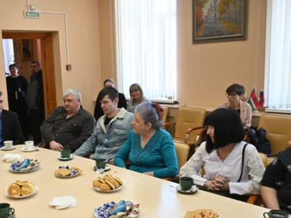 Вячеслав Парфенов пообщался с семьями мобилизованных