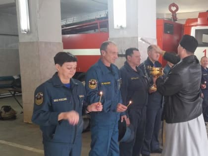 В пожарной части Медынского района прошел праздничный молебен
