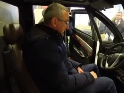 Владислав Шапша протестировал электромобиль калужского производства