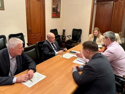 Администрация старается помочь людям