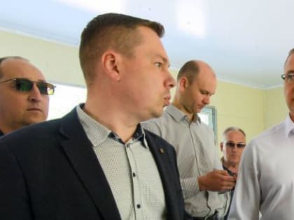Владислав Шапша проконтролировал строительство корпусов в оздоровительном лагере «Витязь»
