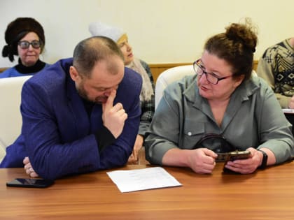 На чистоту и  красоту города  нацелена деятельность сотрудников  агентства "Мой город"