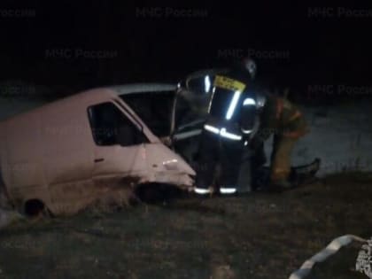 В Перемышльском районе столкнулись “ВАЗ” и “Мерседес”