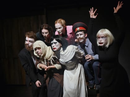 Добро пожаловать в мир абсурда. Премьера «Хармсюита» в Калуге стала эмоциональным потрясением