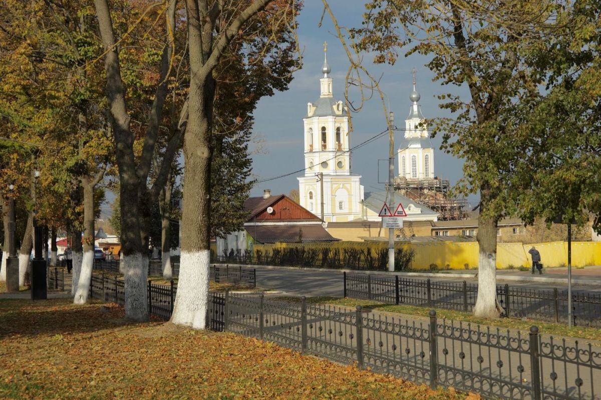 Козельск калужская область. Город Козельск. Достопримечательности Козельска Калужской области. Козельск центр города.