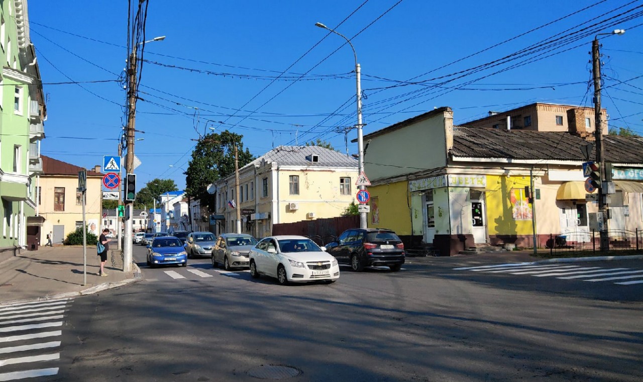 День города калужская область. Московская улица Калуга. Калуга улица Московская 219. Г Калуга ул Московская 287 в. Калужский перекресток.