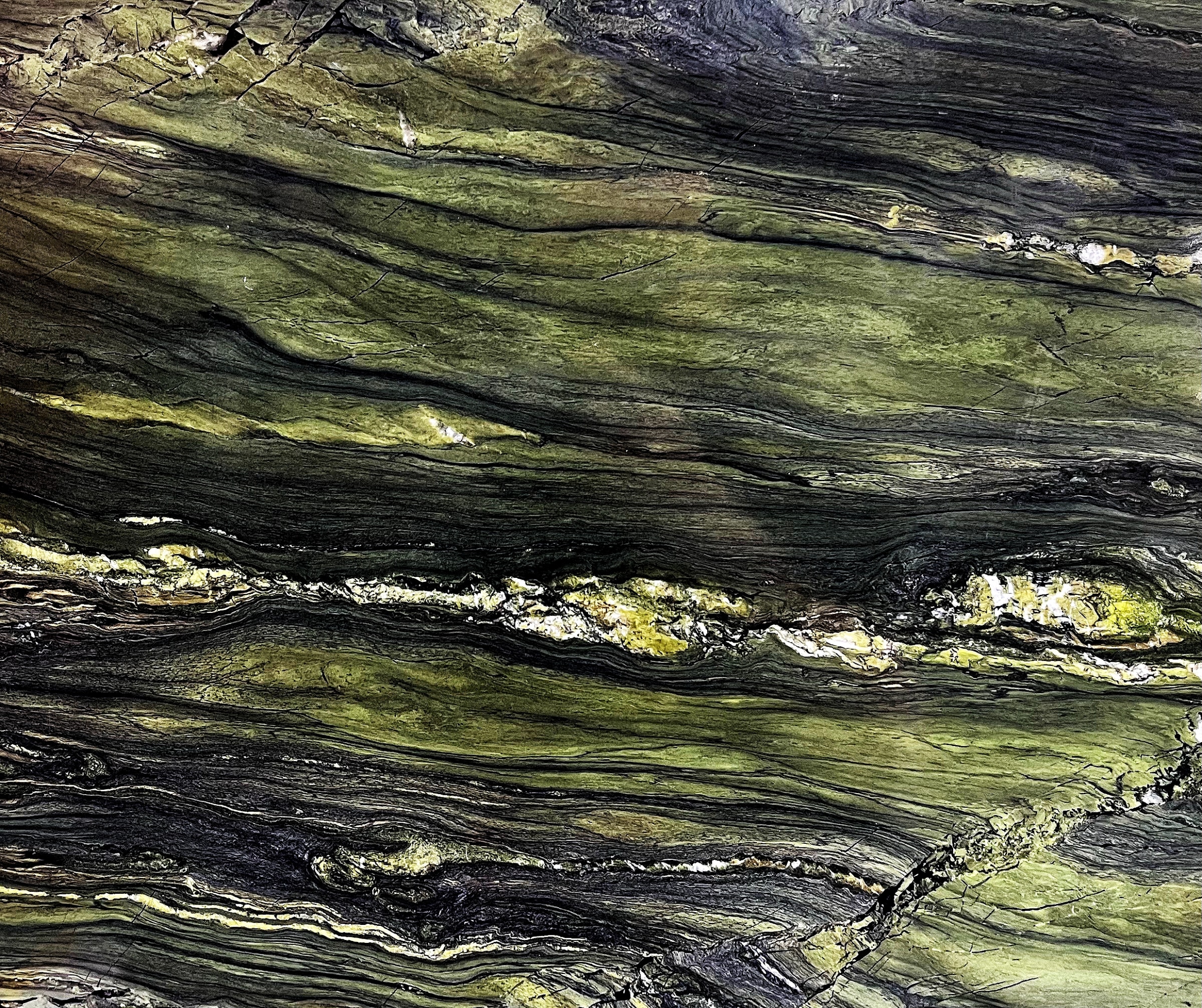 Ombra Verde — full slab
