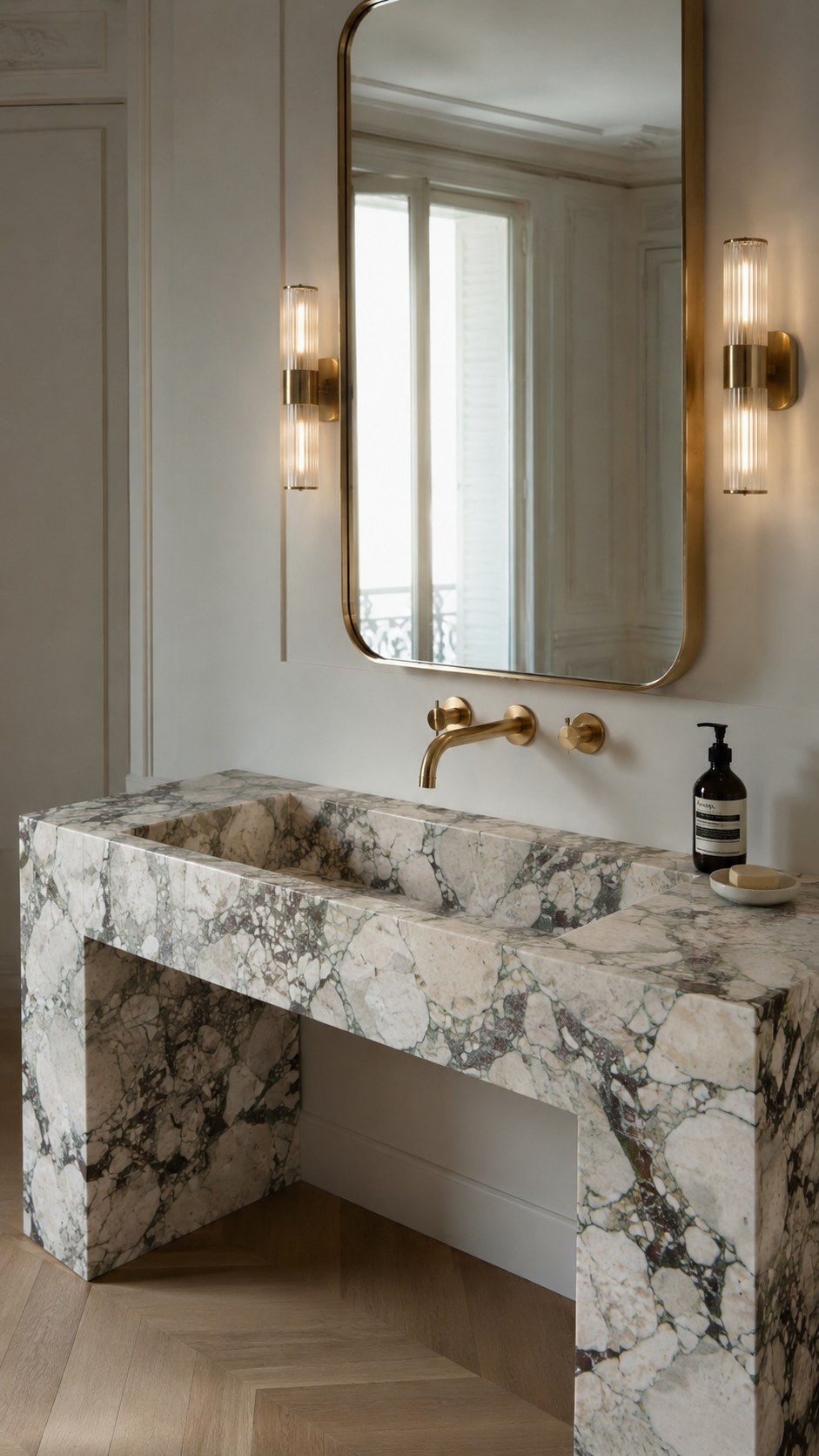 Calacatta Viola — render — full slab